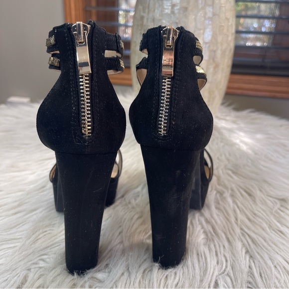 Charlotte Russe Platform Heels - Picture 4 of 13